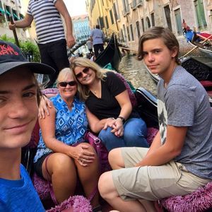 Meet your Posher, Katelyn